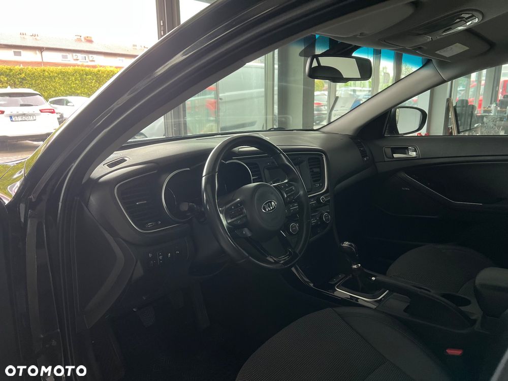 Kia Optima 2.0 L - 17
