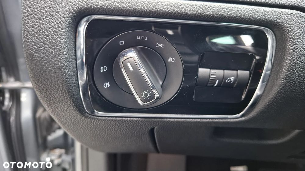 Skoda Superb 2.0 TDI Green tec DSG L&K - 27