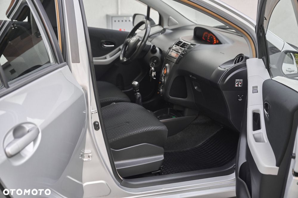 Toyota Yaris 1.33 VVT-i Sol - 7