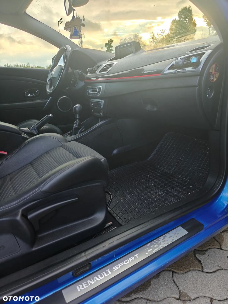 Renault Megane 2.0 dCi GT Robert Kubica - 13