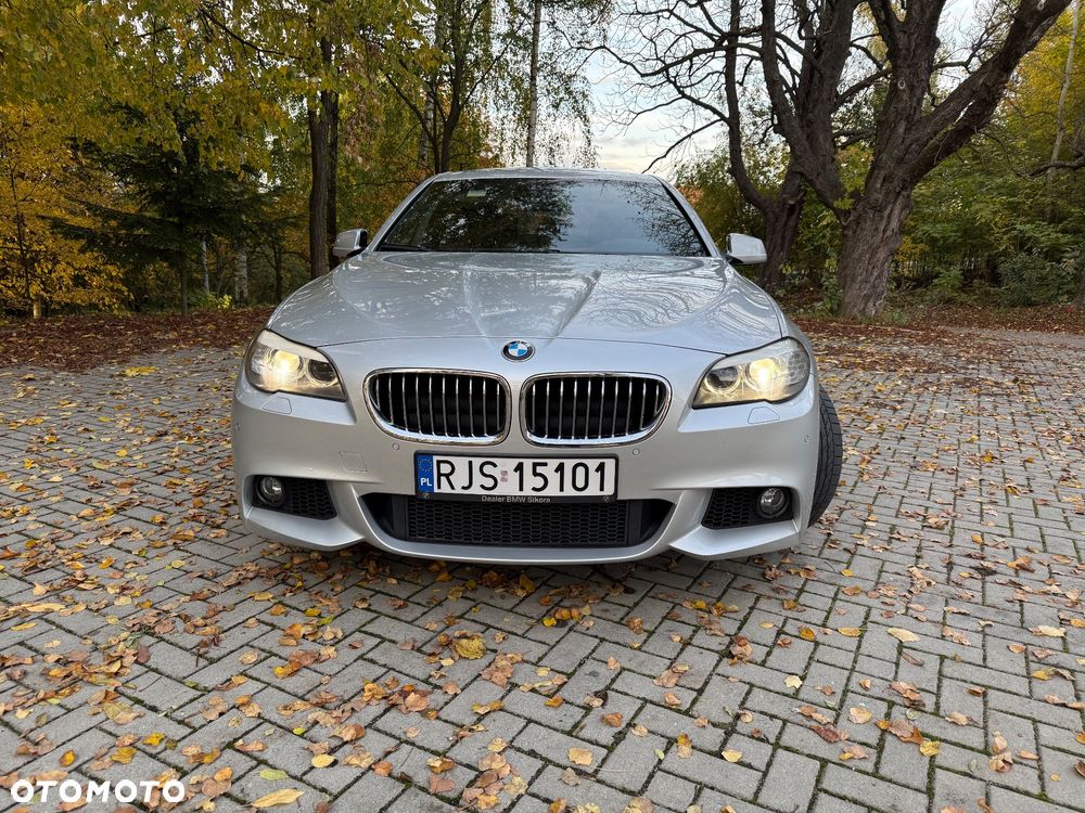 BMW Seria 5 525d xDrive - 8