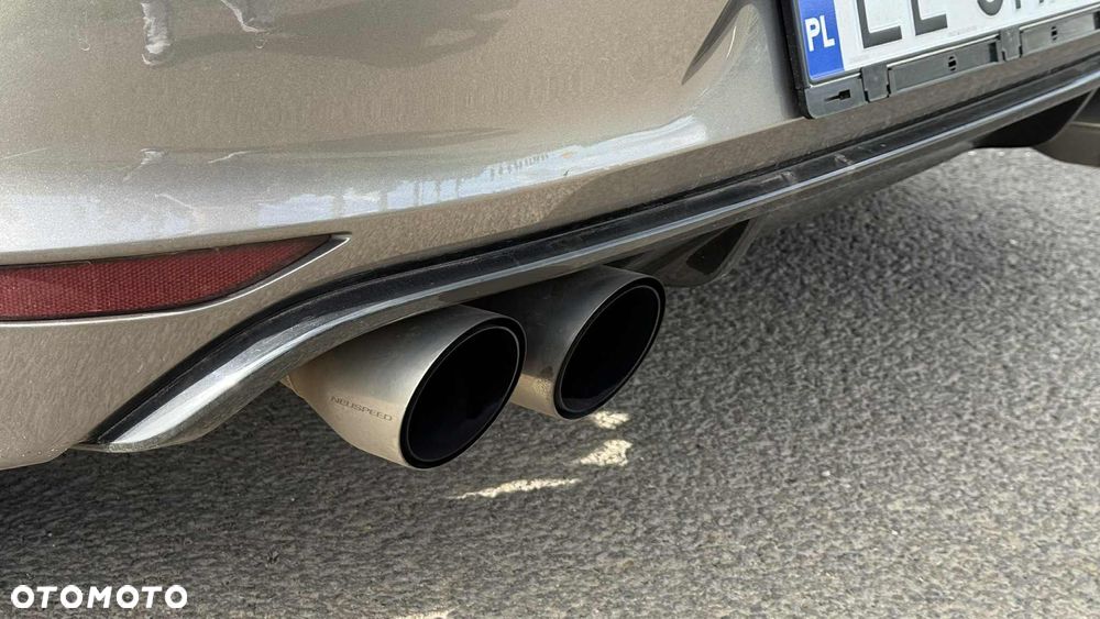 Volkswagen Golf - 12