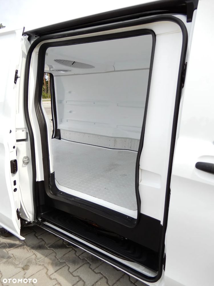 Mercedes-Benz VITO 114 CDI KERSTNER -20 st. C LONG Długi L2 Model W447 Silnik 2.2 CDI 136 KM Serwis ASO Do Ostatniego Kilometra Stan Jak Nowy UNIKAT - 24
