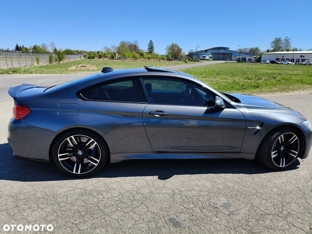 BMW M4 DKG - 5