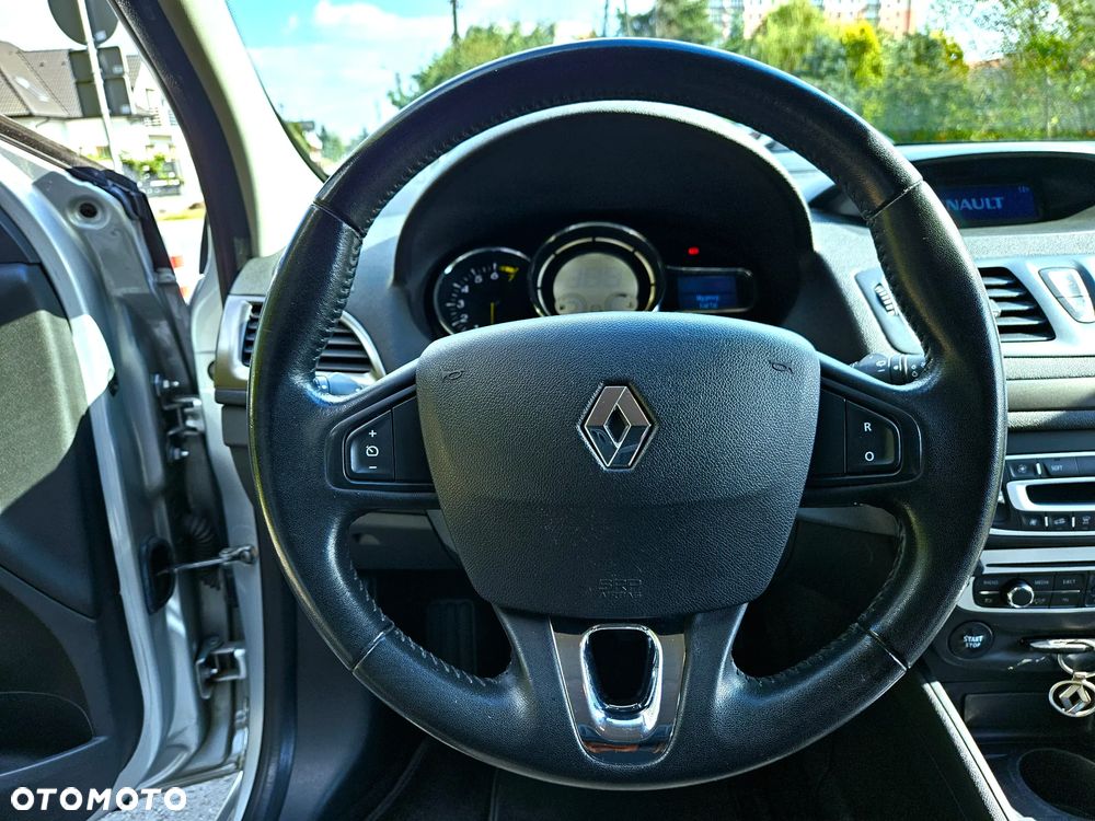 Renault Megane 1.6 16V Zen - 11