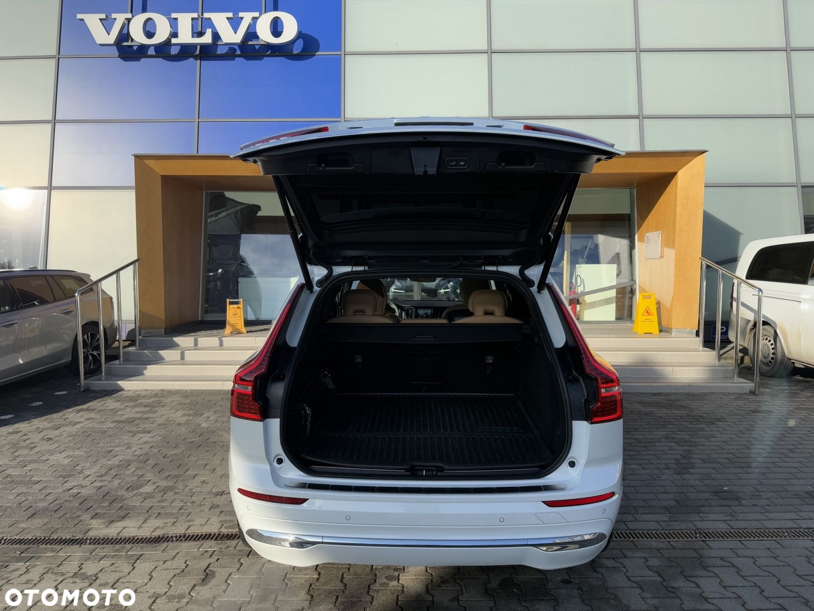 Volvo XC 60 - 8