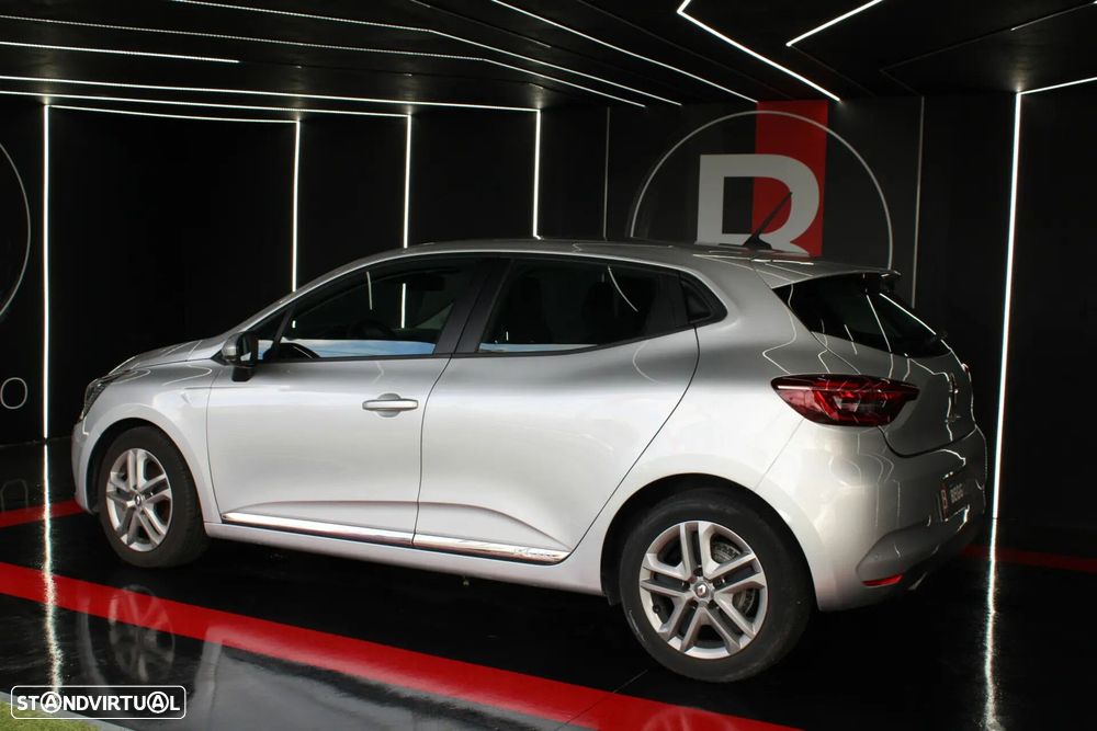 Renault Clio - 21