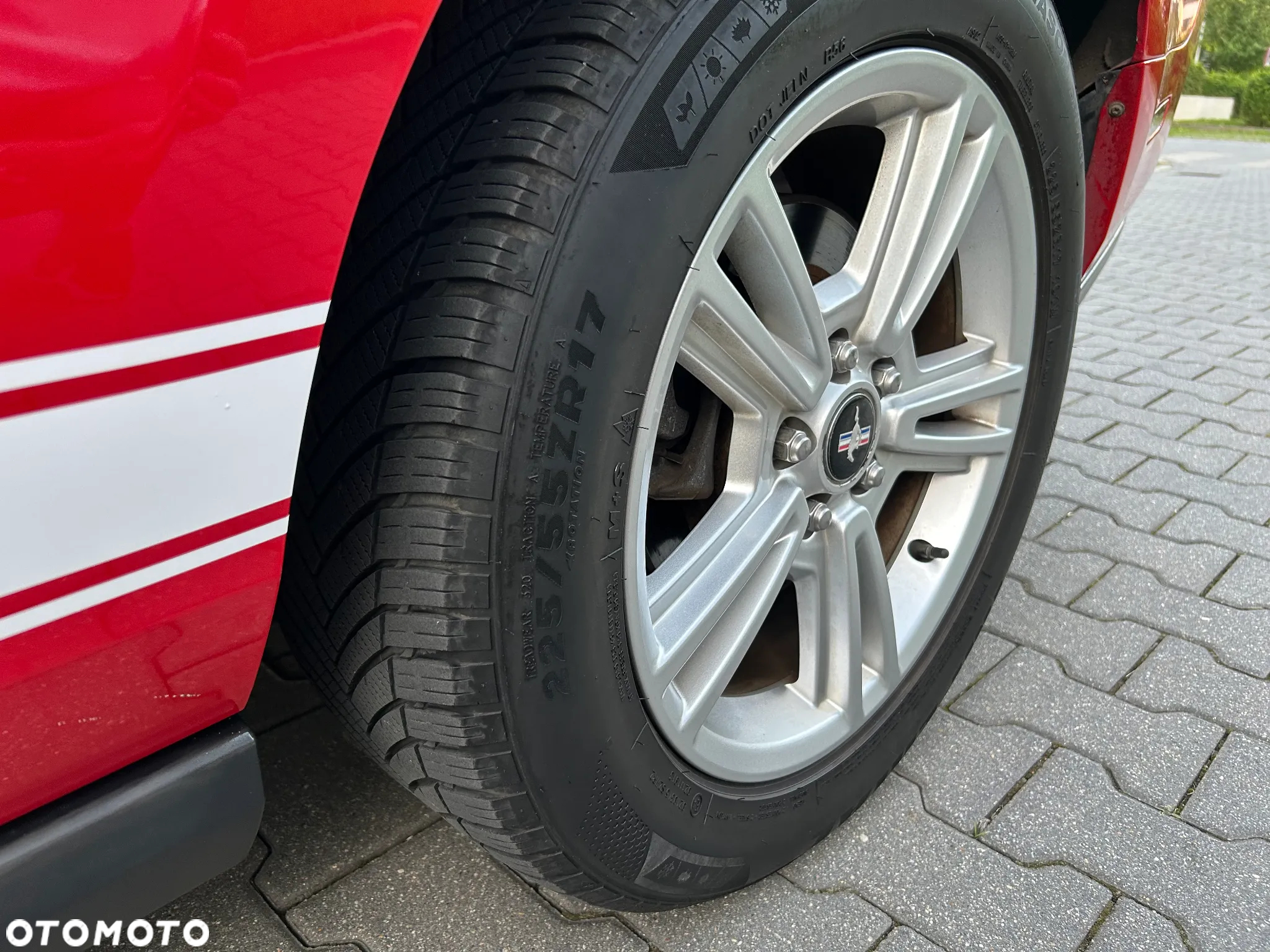 Ford Mustang - 34