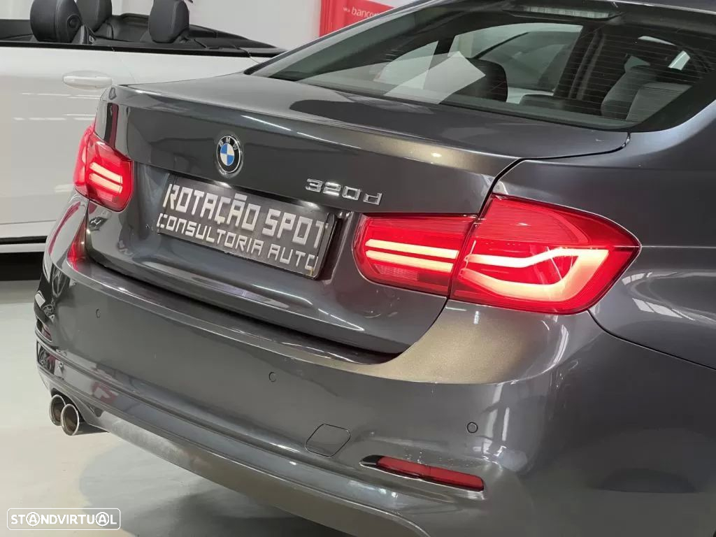 BMW 320 d Line Luxury Purity - 31