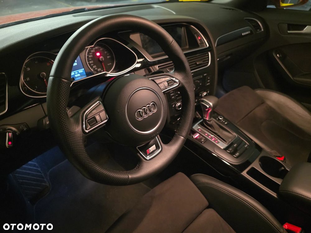 Audi A4 Limousine 2.0 TDI Quattro Sport S tronic - 11