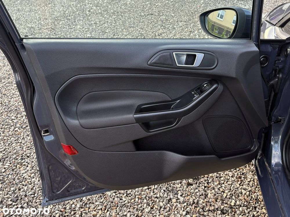 Ford Fiesta 1.25 Titanium EU5 - 23