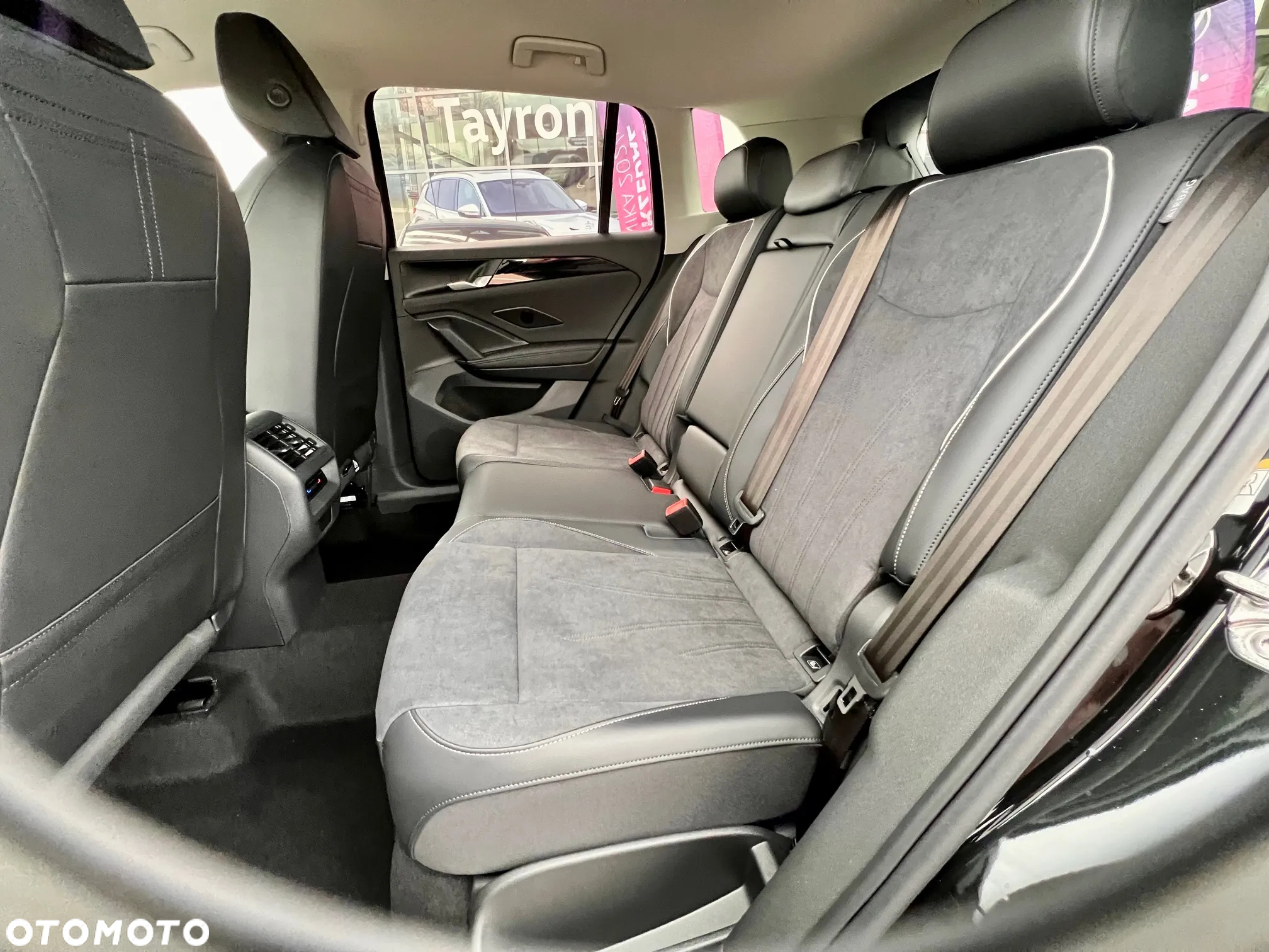 Volkswagen Tiguan 2.0 TDI Elegance DSG - 11