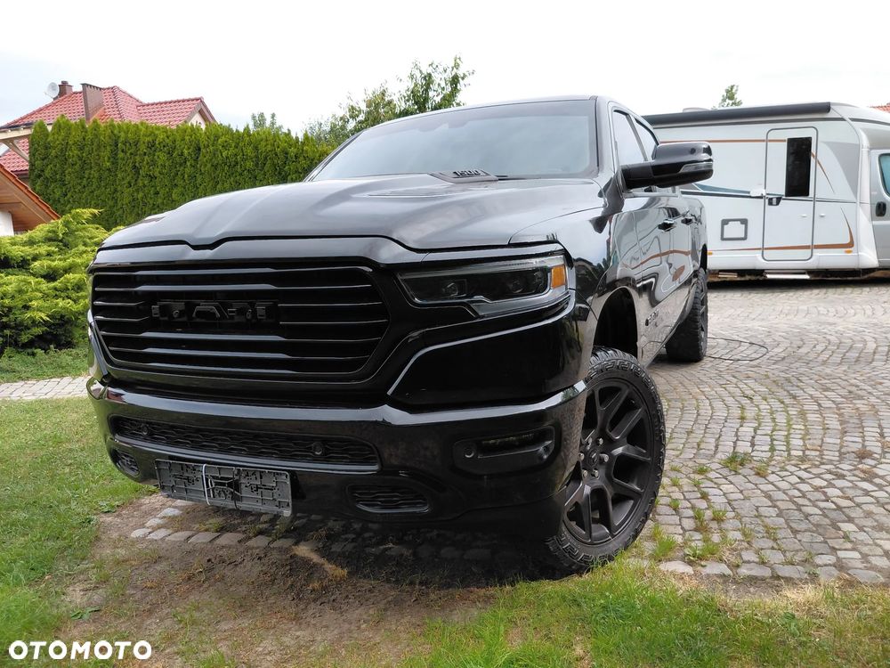 Dodge RAM - 1