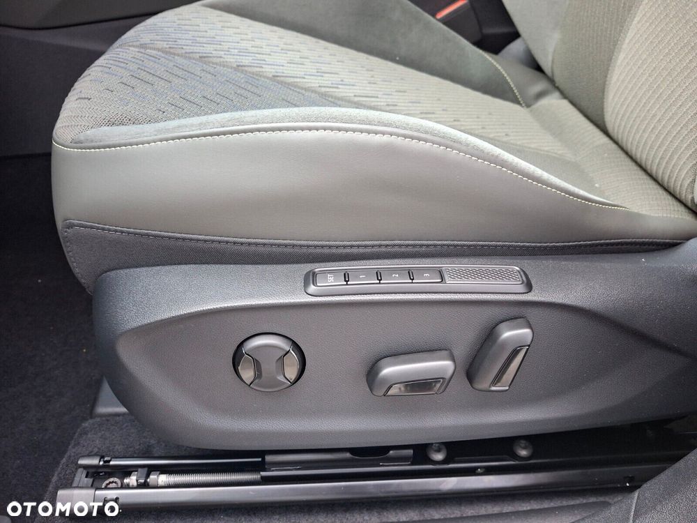 Cupra Terramar 1.5 eTSI mHEV Tribe Edition DSG - 17