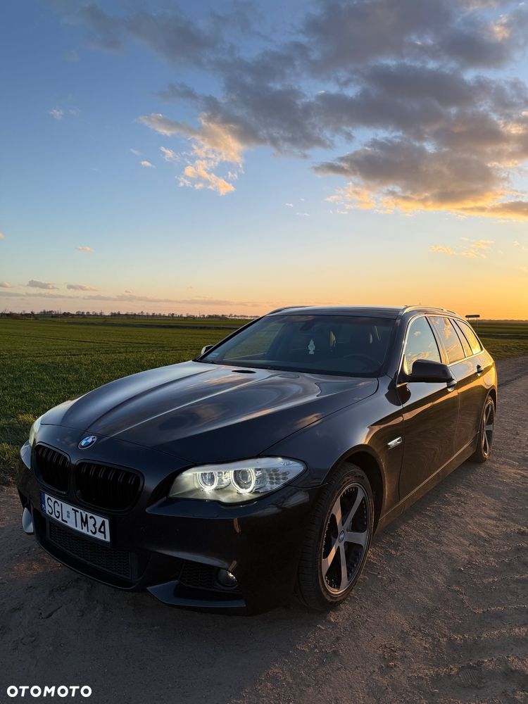 BMW Seria 5 525d - 14