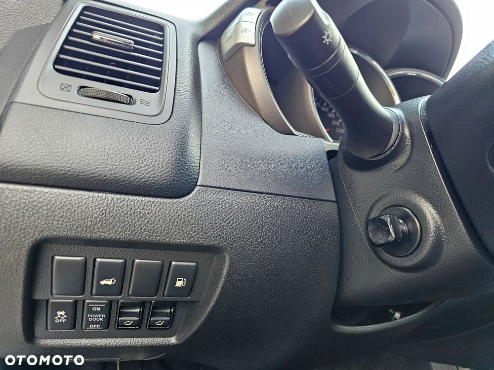 Nissan Murano 2.5 D Premium - 35