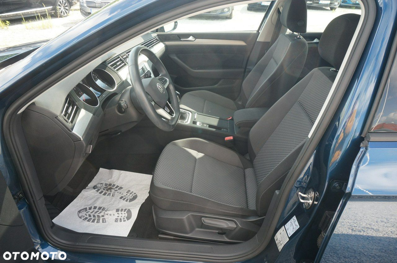 Volkswagen Passat 2.0 TDI EVO Essence - 21
