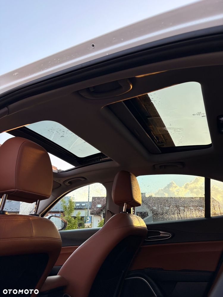 Alfa Romeo Giulia 2.0 Turbo TI Q4 - 14