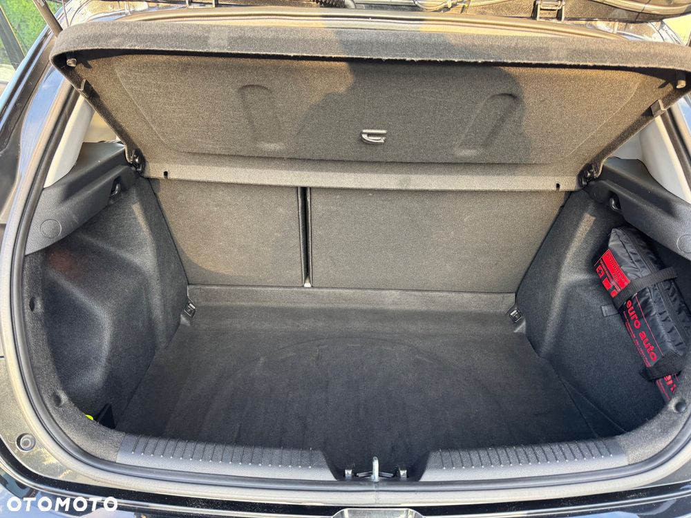Kia Ceed 1.4 CVVT Dream-Team Edition - 37