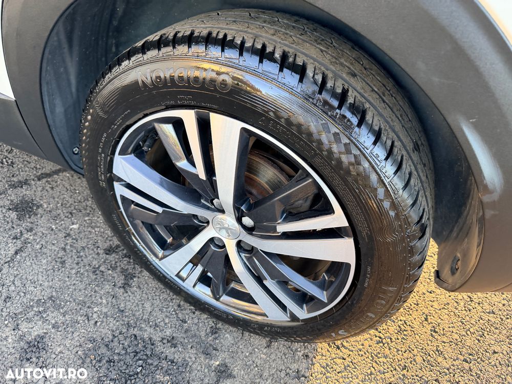 Peugeot 3008 HDi 115 Allure - 15