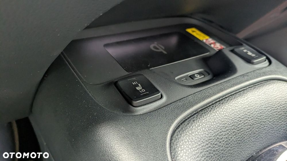 Toyota Corolla 1.8 Hybrid Style - 17