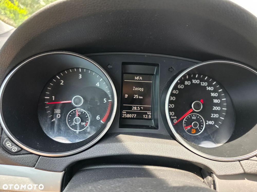 Volkswagen Golf 1.6 TDI Trendline - 8
