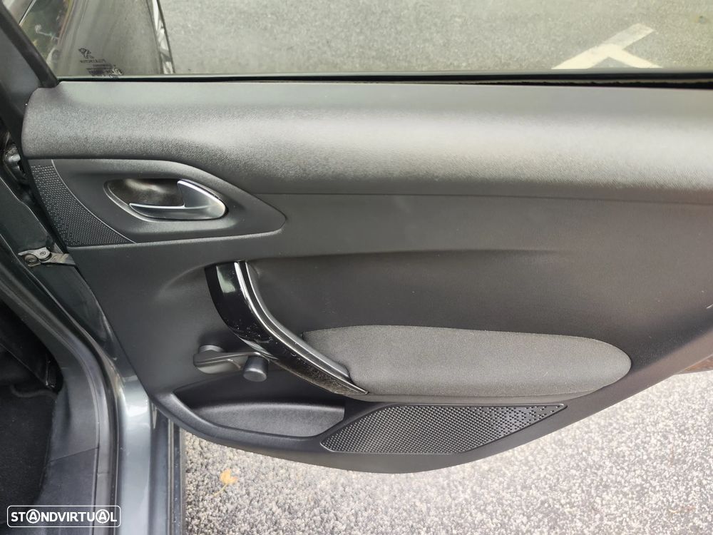 Peugeot 208 1.2 PureTech Style - 16