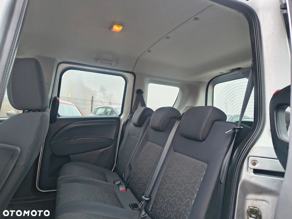 Fiat Doblo 1.6 16V Multijet Emotion - 15