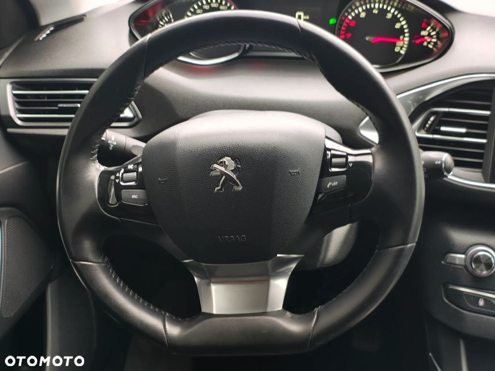 Peugeot 308 - 11