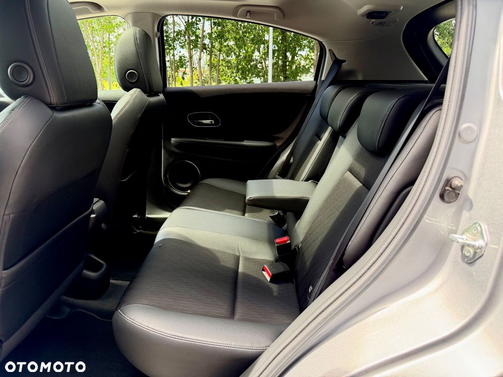 Honda HR-V 1.5 i-VTEC CVT Executive - 21