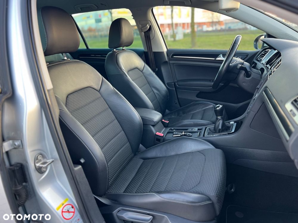 Volkswagen Golf Variant 2.0 TDI (BlueMotion Technology) Highline - 28