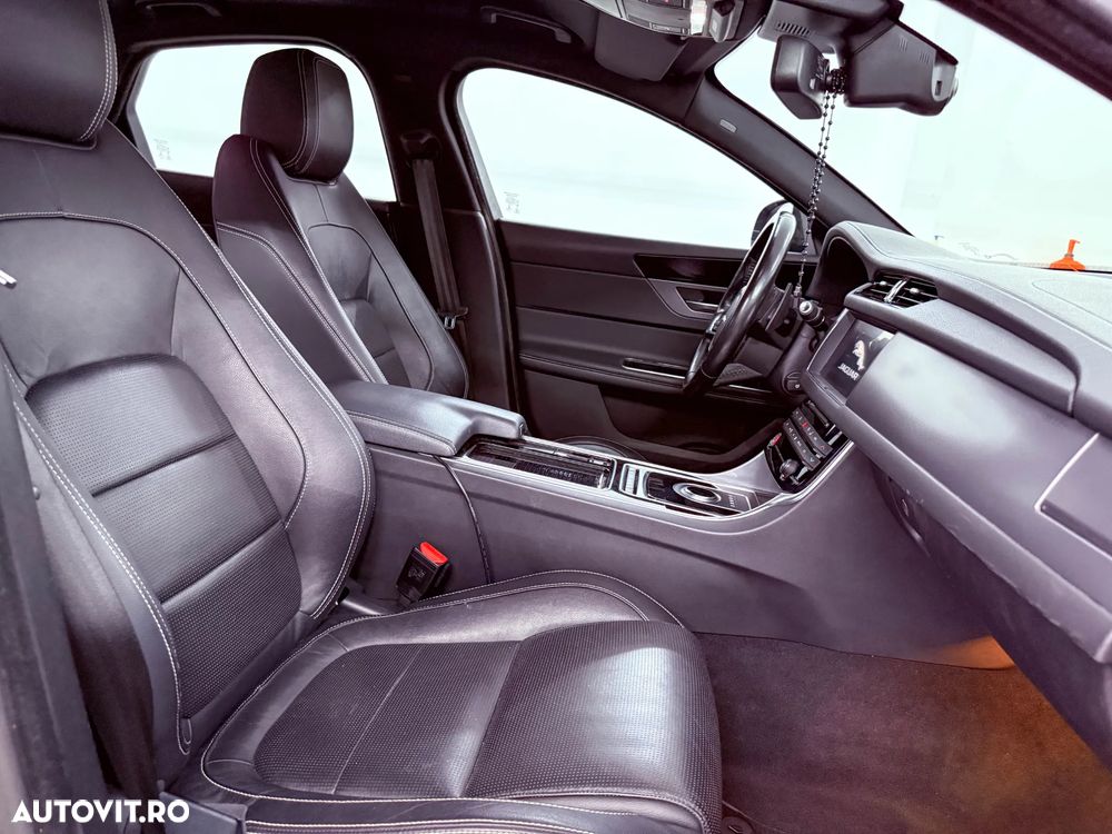 Jaguar XF E-Performance Aut. R-Sport - 17