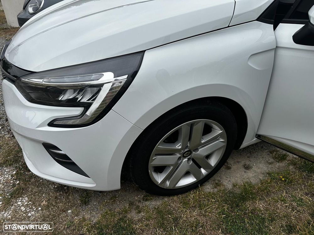 Renault Clio 1.6 E-Tech Intens - 3