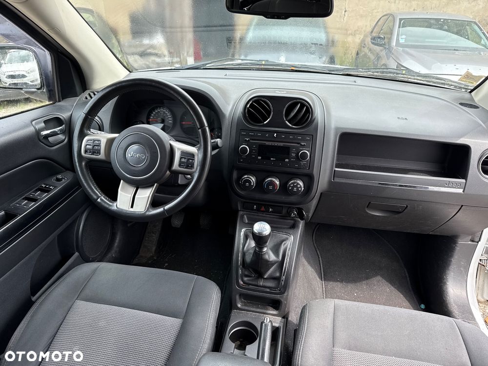 Jeep Compass - 10