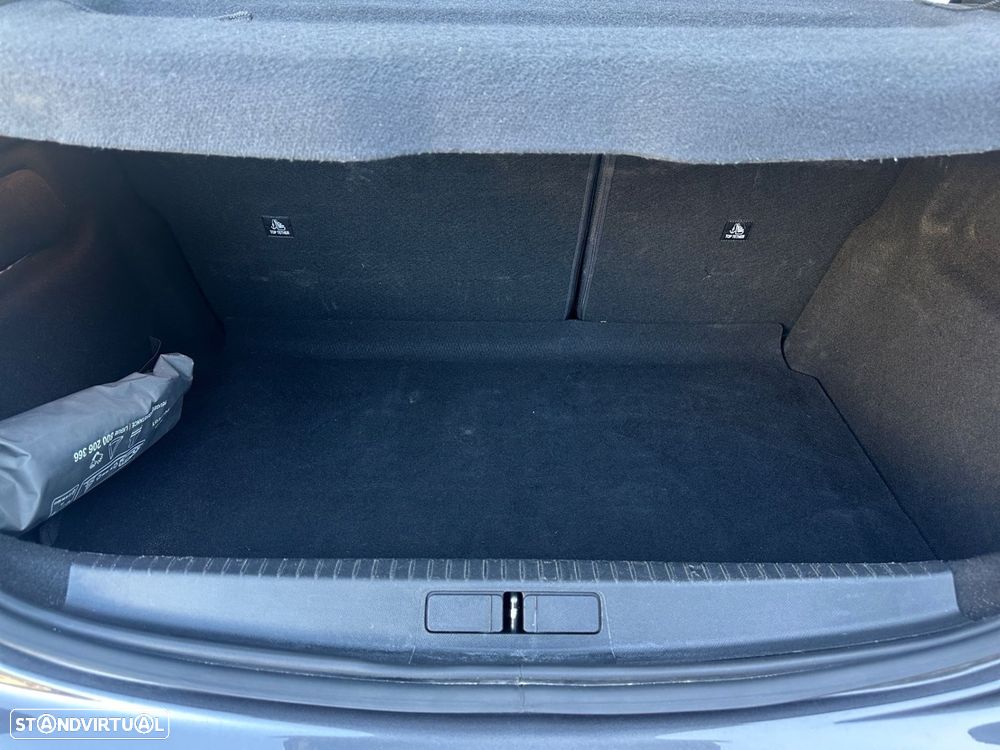 Peugeot 208 1.2 PureTech Active - 6