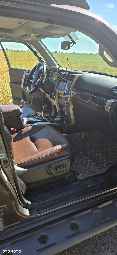 Toyota 4-Runner - 18