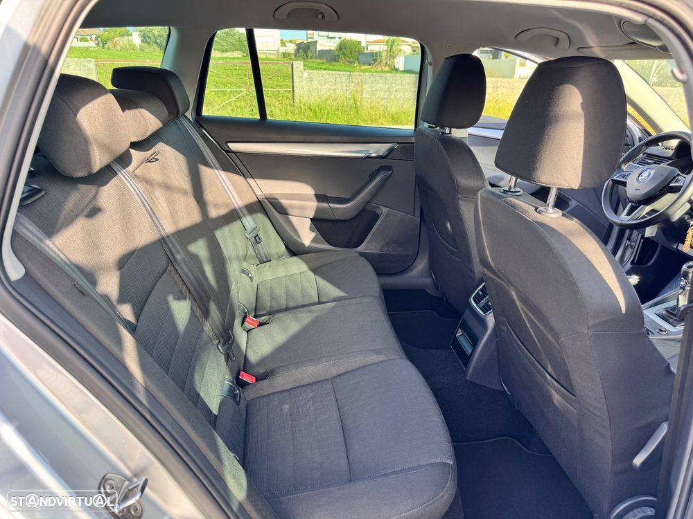 Skoda Octavia Break 1.6 TDi Elegance - 20
