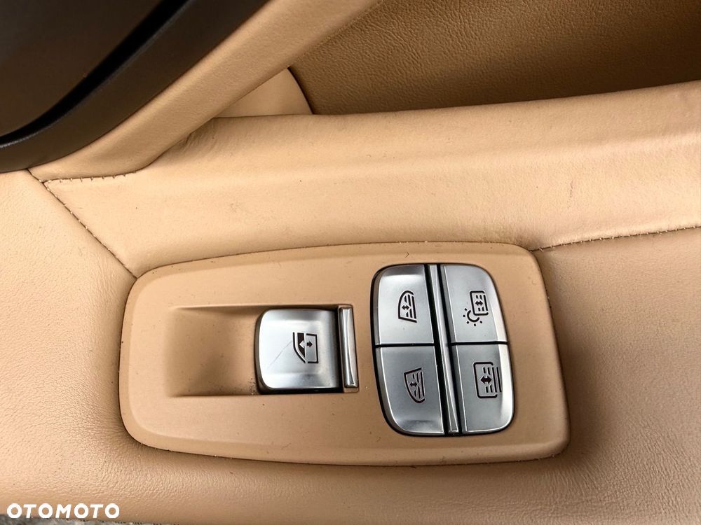 BMW Seria 7 750i xDrive sport - 25