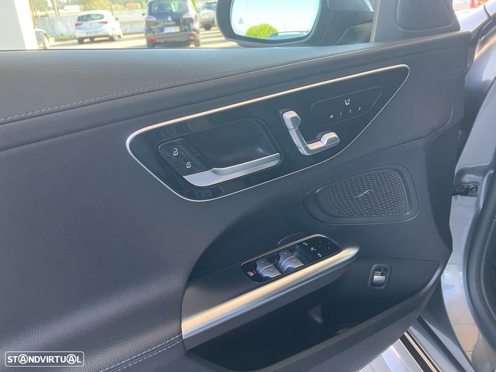 Mercedes-Benz C 180 - 23