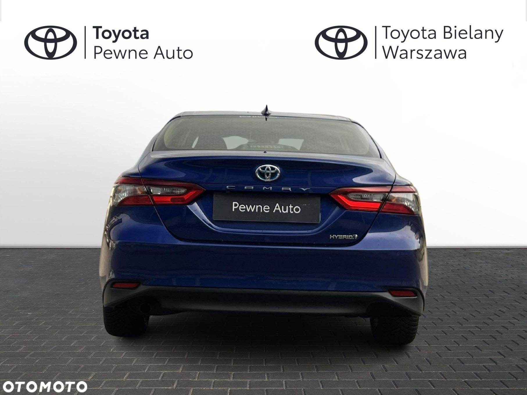 Toyota Camry - 5