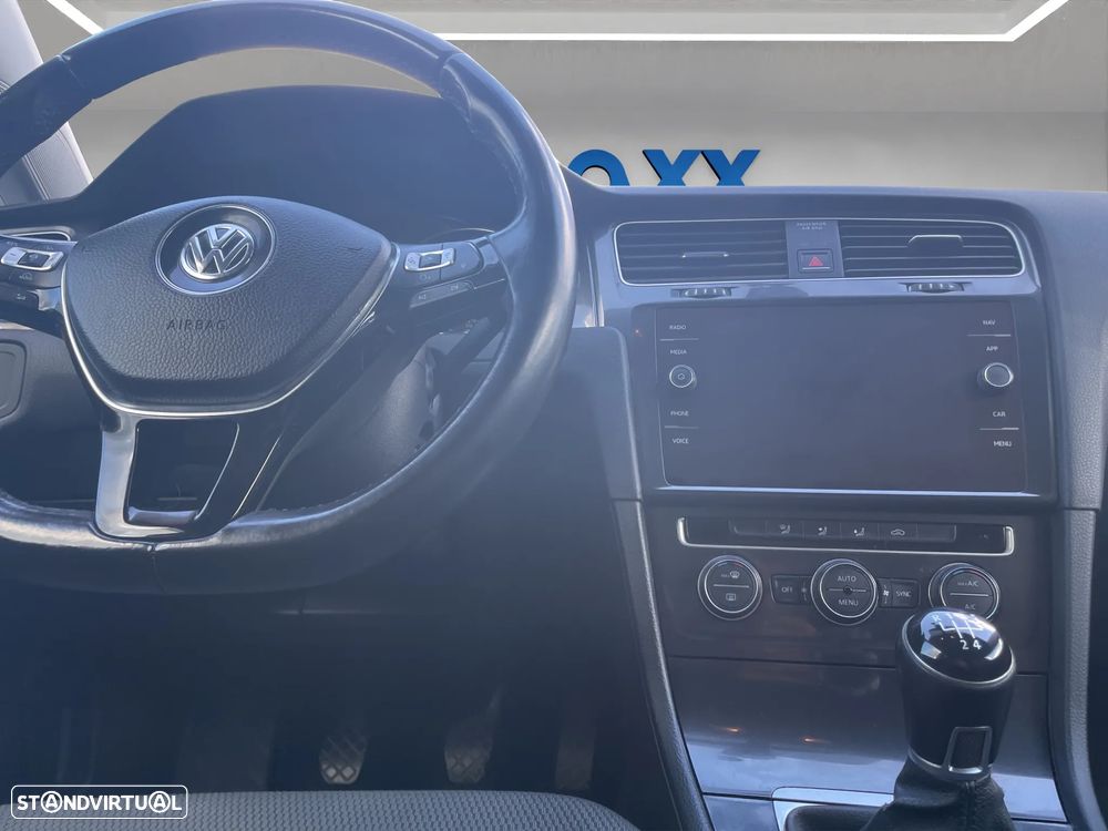 VW Golf Variant 1.6 TDi Confortline - 14