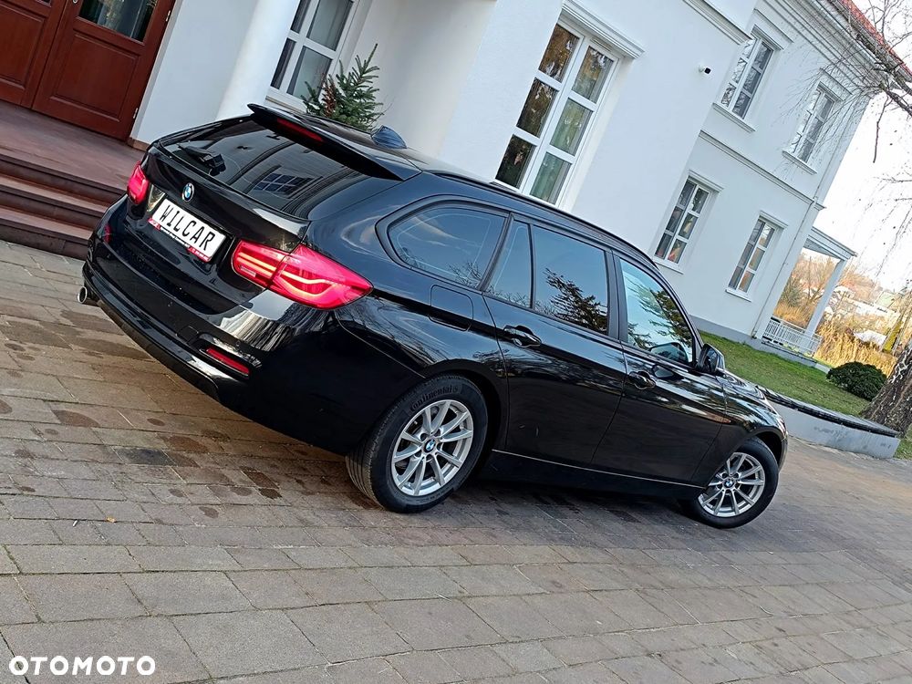 BMW Seria 3 318d DPF Edition Lifestyle - 13
