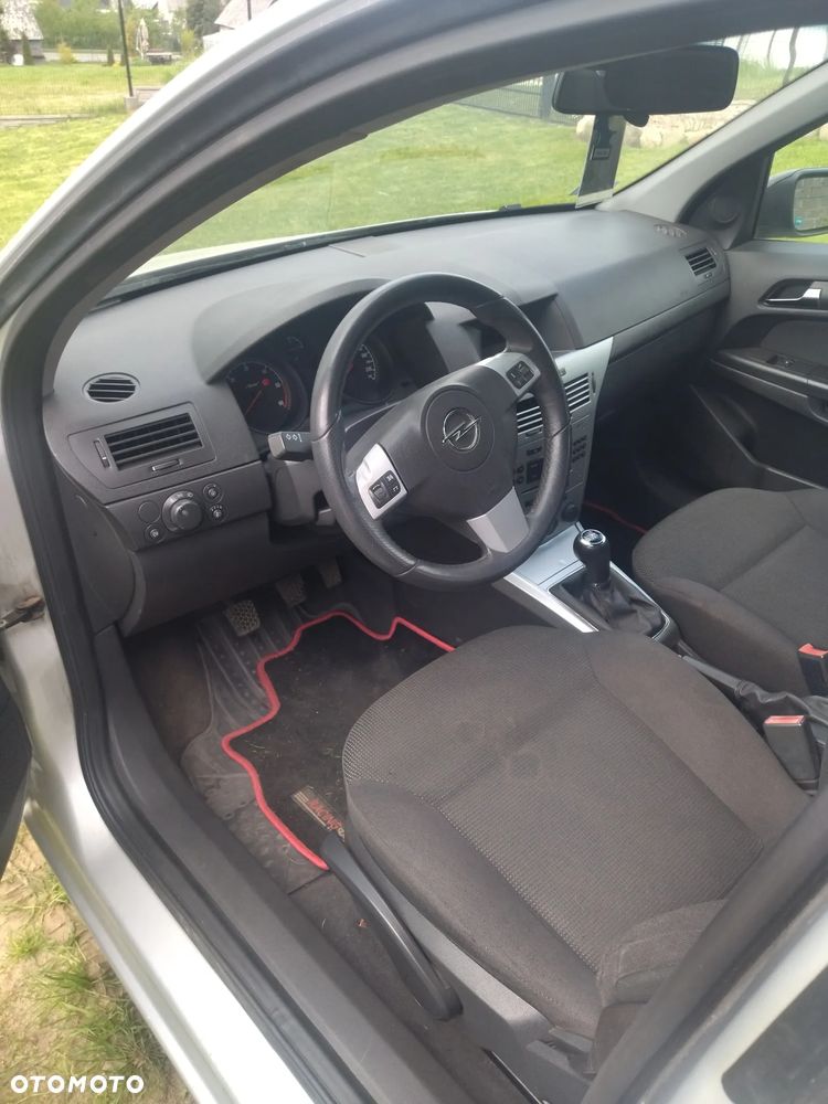 Opel Astra 1.7 CDTI - 4