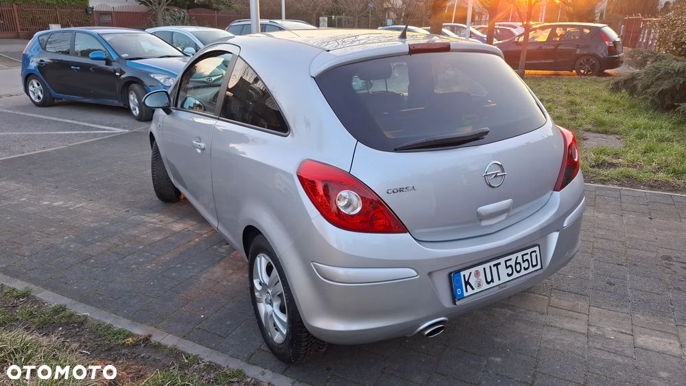 Opel Corsa - 8