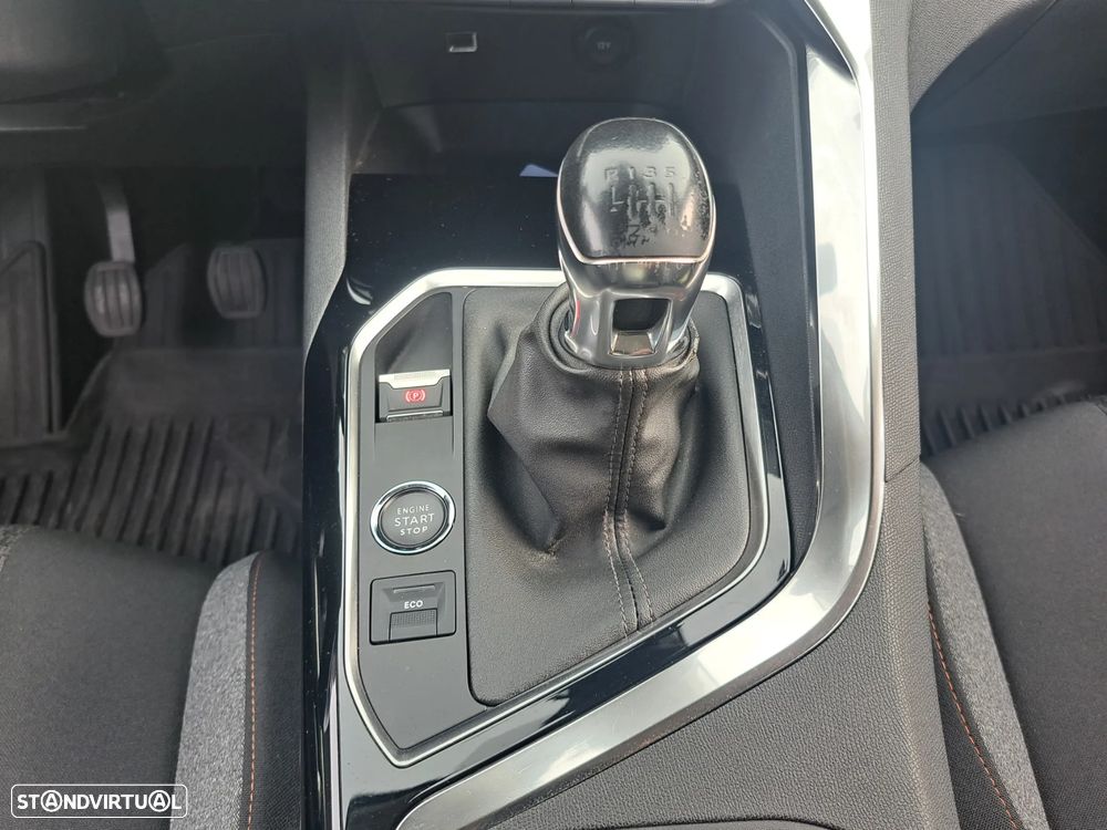 Peugeot 3008 1.5 BlueHDi Active Pack - 32