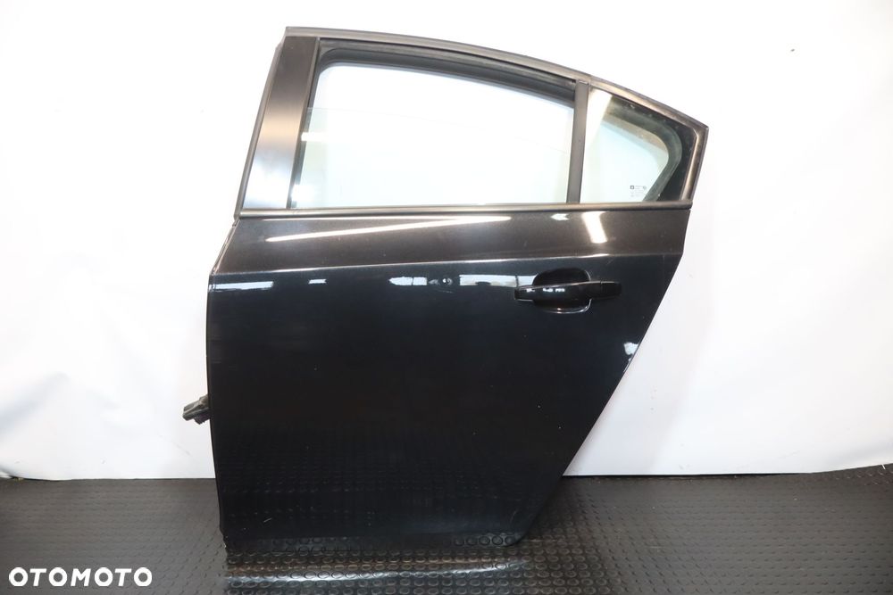 DRZWI LEWY TYŁ CHEVROLET CRUZE GAR sedan - 1