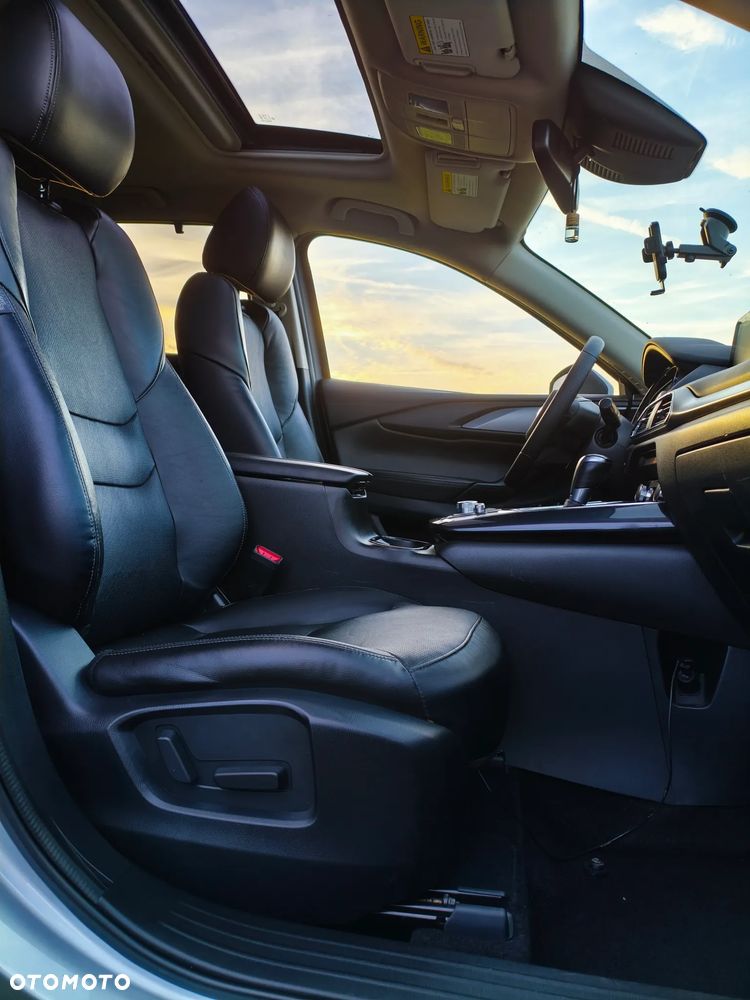 Mazda CX-9 - 16