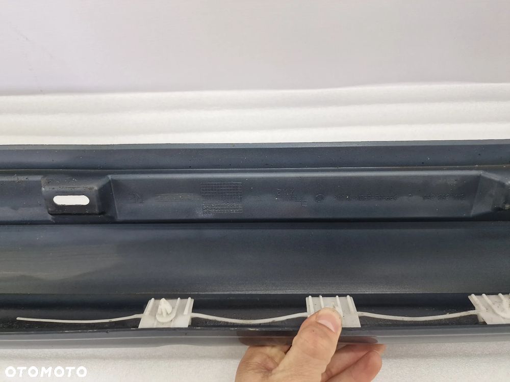 VW PASSAT B7 R-LINE 10- 3AA PRAWA LISTWA PROGOWA / NAKŁADKA PROGU , NR 3AA853856C , NR AUKCJI PR313 - 10