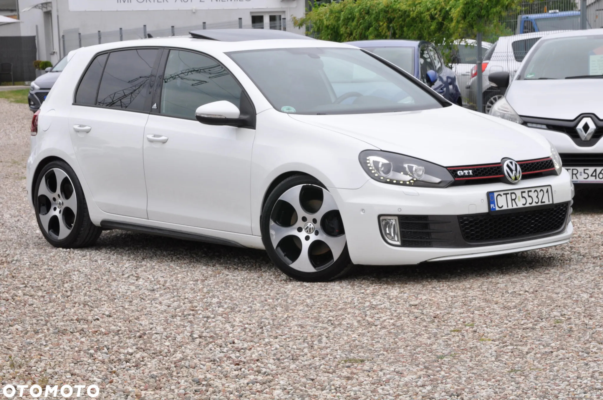 Volkswagen Golf 2.0 GTI DSG adidas - 2
