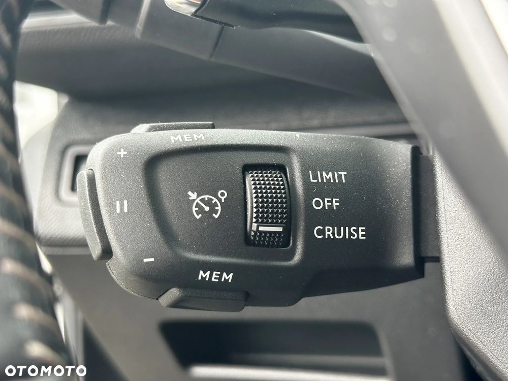 Peugeot 3008 PureTech 130 Stop & Start GPF EAT8 Active Pack - 27